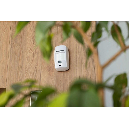Датчик движения с камерой фото по запросу U-Prox PIR Cam White, беспроводной, белый