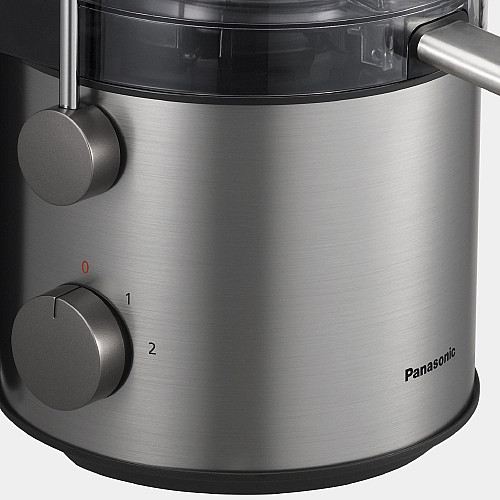 Соковитискач Panasonic відцентрований 1000Вт, чаша-1.5л, жмих-2л, жолоб на ціле яблуко, пластик/метал, чорний