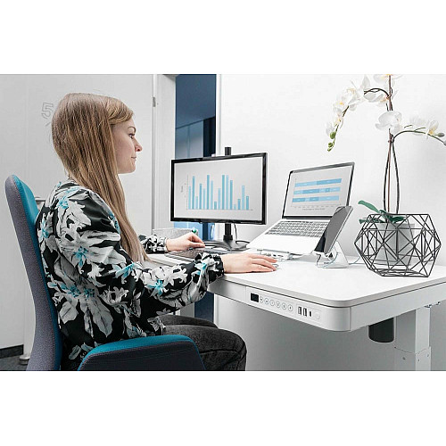 Стіл DIGITUS Electric Height Adjustable, 72-121cm, 3хUSB, білий