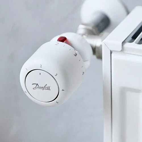 Термостатический элемент Danfoss Aero, RA, +7...28 °C, Click, встроенный датчик, белый