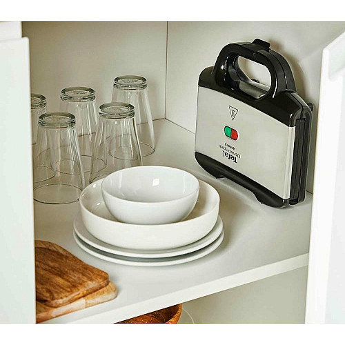 Сэндвичмейкер Tefal Ultracompact 700Вт, 1 пластина-сэндвич, корпус-нержав.сталь/пластик, черный