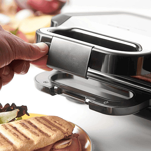 Мультимейкер Russell Hobbs, 750Вт, комплект-3 пластини, алюміній, корпус-нержав.сталь, пластик, чорний-срібний