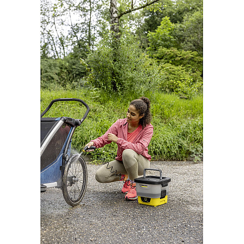 Мінімийка низького тиску акумуляторна Karcher OC 4 120л/год шланг 2.8м бак для води 8л 3.082кг USB-C