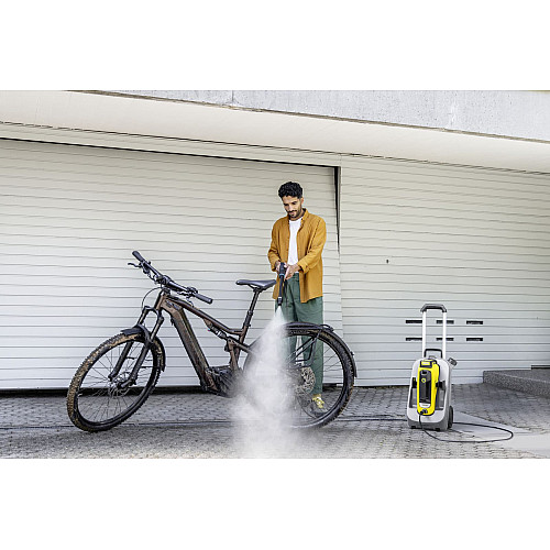 Мінімийка акумуляторна Karcher OC 6-18 Premium Battery Set 18В акб 1х2.5А·год 24бар 200л/год бак для води 12л ЗП 5.73кг