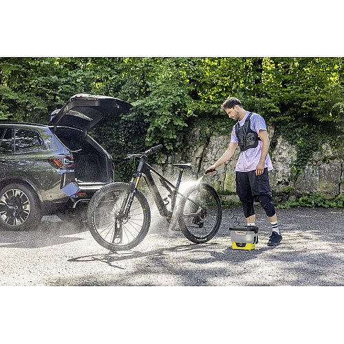 Мінімийка низького тиску акумуляторна Karcher OC 4 120л/год шланг 2.8м бак для води 8л 3.082кг USB-C
