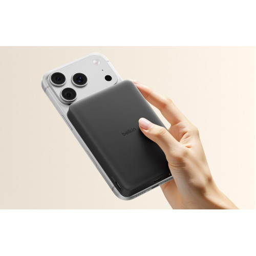 Акумулятор портативний літій-іонний Power Bank Belkin 10000мА·год, 15Вт, Slim Magnetic, чорний