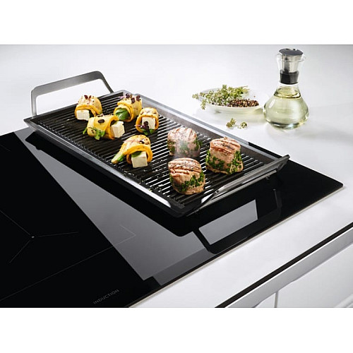 Варочная поверхность Electrolux индукционная, 60см, расширенная зона, Hob2Hood, черный