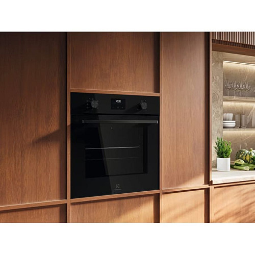 Духовой шкаф Electrolux электрический, 65л, A, дисплей, конвекция, телескопические направляющие, черный