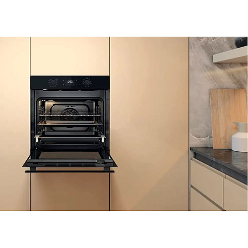 Духовой шкаф Whirlpool электрический, 71л, A+, дисплей, конвекция, телескопические направляющие, черный