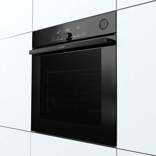 Духовой шкаф Gorenje электрический, 77л, A+, пар, дисплей, 300°C, Wi-Fi, черный