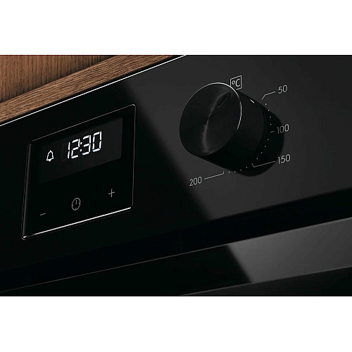 Духовой шкаф Electrolux электрический, 65л, A, дисплей, конвекция, телескопические направляющие, черный