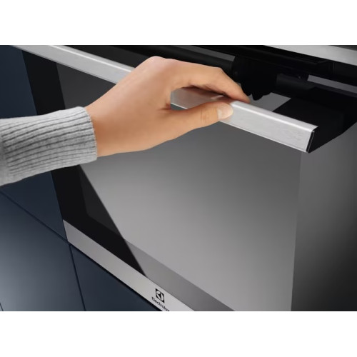 Духова шафа Electrolux електрична, 65л, A, дисплей, конвекція, чорний