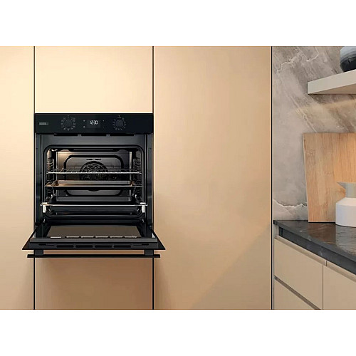 Духова шафа Whirlpool електрична, 71л, A+, дисплей, конвекція, телескопічні напрямні, пара, чорний