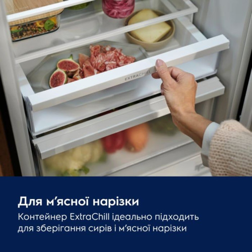 Холодильник Electrolux вбудований з нижн. мороз., 188x55х55, холод.відд.-215л, мороз.відд.-63л, 2дв., Е, Combi, інв., диспл внутр., зона св-ті, білий
