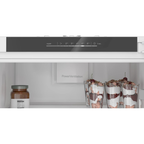 Холодильна камера Bosch вбудована, 177x55x55, 310л, 1дв., E, ST, білий