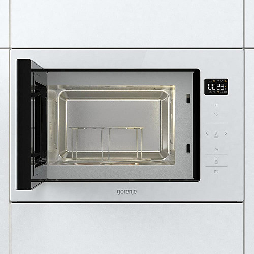 Микроволновая печь Gorenje встраиваемая, 25л, электр. управл., 900Вт, гриль, дисплей, приготовление на нескольких уровнях, белый