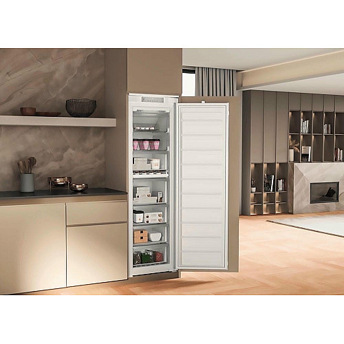 Морозильна камера Whirlpool вбудована, 177x54х54.5, 209л, А++, NF, інв., білий