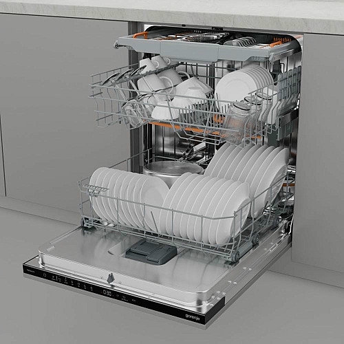 Посудомоечная машина Gorenje встраиваемая, 16компл., A++, 60см, AquaStop, автоматическое открывание, сенсорн.упр, 3и корзины, белый
