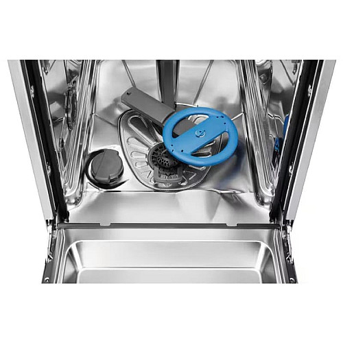 Посудомоечная машина Electrolux встроенная, 10компл., D, 45см, дисплей, инвертор, 3й корзина, черный