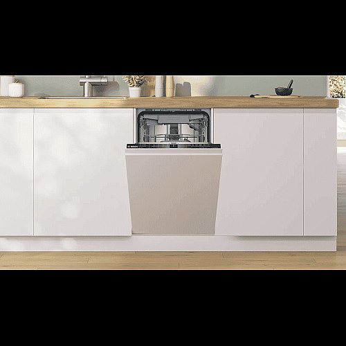 Посудомоечная машина Bosch встроенная, 10компл., A++, 45см, дисплей, 3й корзина, белая