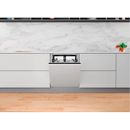Посудомоечная машина Whirlpool встроенная, 14компл., A+++, 60см, дисплей, инвертор, белый