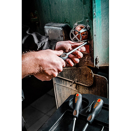 Викрутка Neo Tools хрестова, PH2x200мм, сталь S2