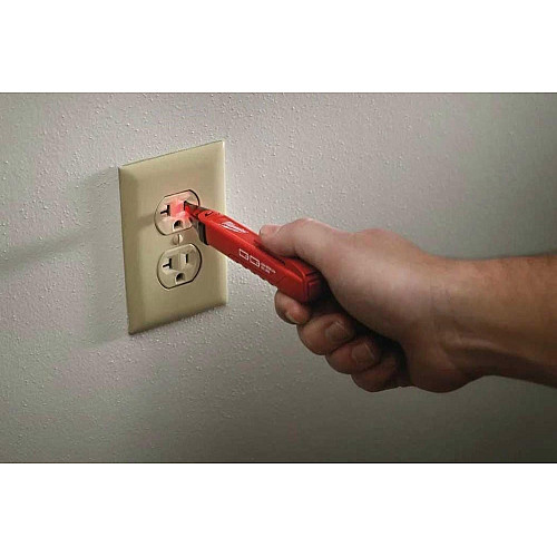 Детектор переменного тока Milwaukee 2200-40, кат. 4 50-100В, ААх2шт, 0.4кг