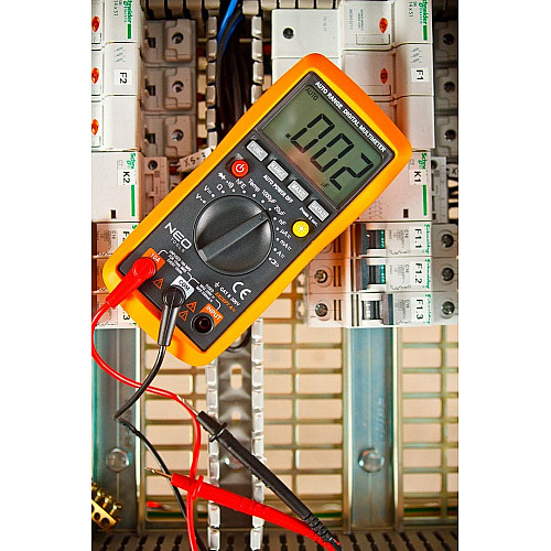 Мультиметр цифровой Neo Tools, 0-300В, широкий ЖК-дисплей с подсветкой, чехол