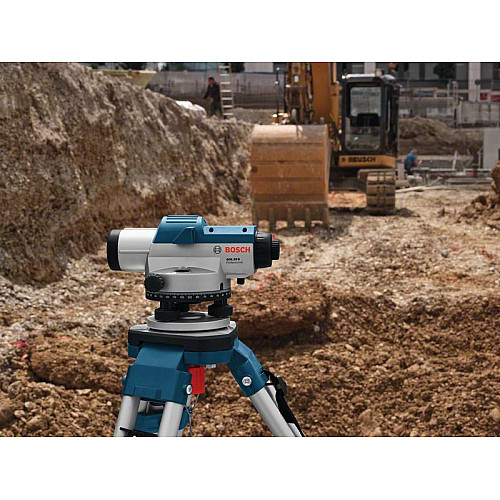Нівелір оптичний Bosch Professional GOL 32 D до 120м ±1мм/30м зум х32 1.5кг