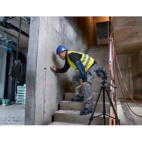 Нівелір лазерний Bosch Professional GCL 2-50 G до 15м ±0.3мм/м зелений промінь з штативом BT 150 тримачем RM 10 чохлом мішенню 0.58кг