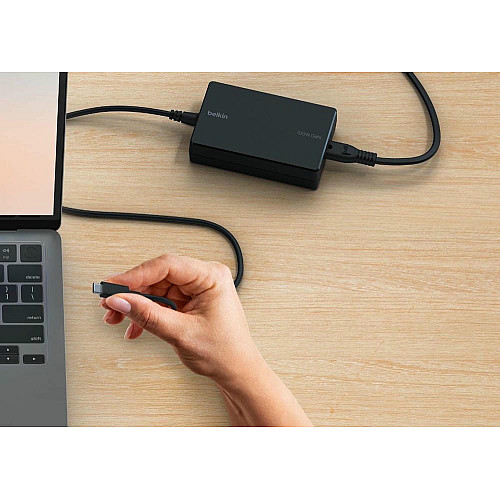 Зарядное устройство сетевое Belkin 100Вт USB-С GAN PD PPS, кабель USB-C 2м, черный OEM