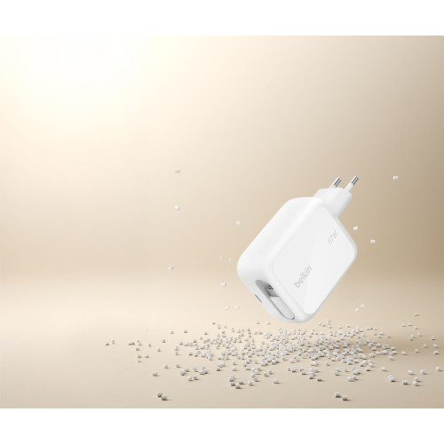 Зарядний пристрій мережевий Belkin 67Вт USB-C PD, PPS, вбудований кабель USB-C, білий