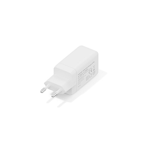 Зарядний пристрій DIGITUS GaN 2хUSB-C, 1хUSB-A, 67W