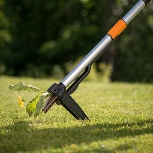 Інструмент для видалення бур'янів Fiskars SmartFit™ (1020125)
