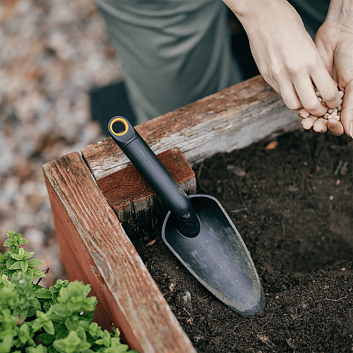 Совок садовий Fiskars Solid