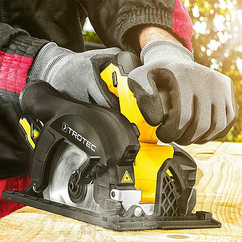 Пила циркулярна акумуляторна Trotec PCSS 10-20V + кейс (4430000110)