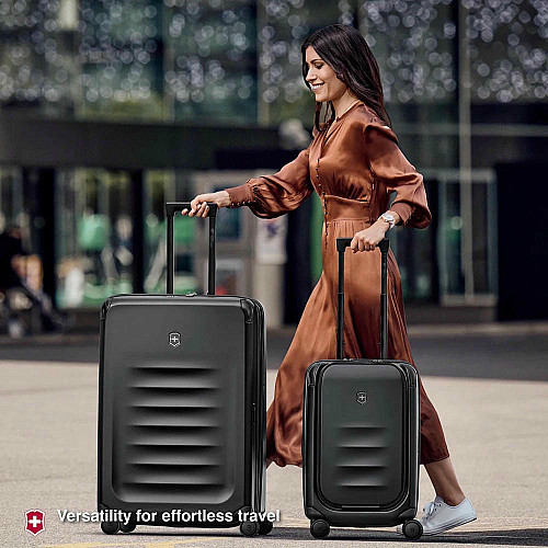 Чемодан Victorinox Spectra 3.0 Black L Exp. на 4 колесах, 103/143 л, черная