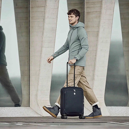 Чемодан Victorinox Travel Connex SS Deep Lake2 S на 4 колесах, 29 л, синяя