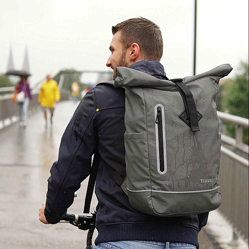 Рюкзак Travelite Basics Black Rollup, черный