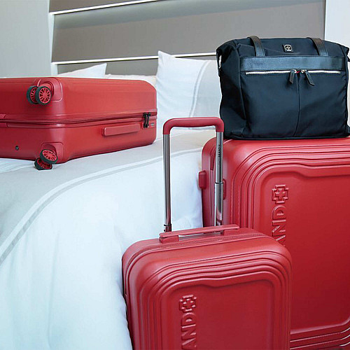 Валіза Swissbrand London (L) Red (SWB_LHLON201L) Discounted