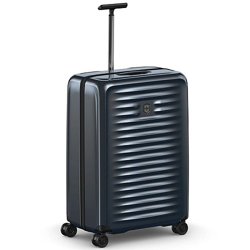 Чемодан Victorinox Travel Airox Dark Blue L на 4 колесах, 98 л, синяя