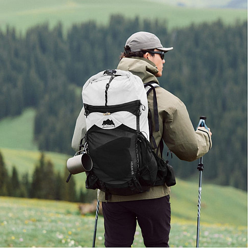 Рюкзак туристичний Naturehike CNK2450XB016, 40 л, чорний, M