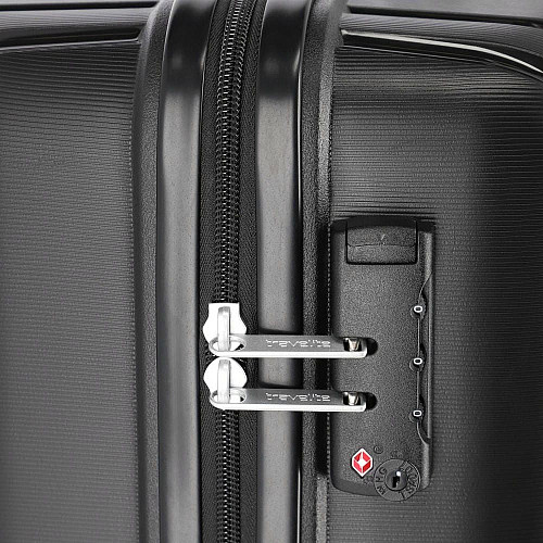 Чемодан Travelite Vaka Black L на 4 колесах, черный