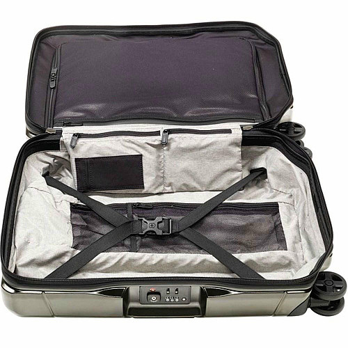 Чемодан Victorinox Travel Lexicon Titanium S Global на 4 колесах, 34 л, серый