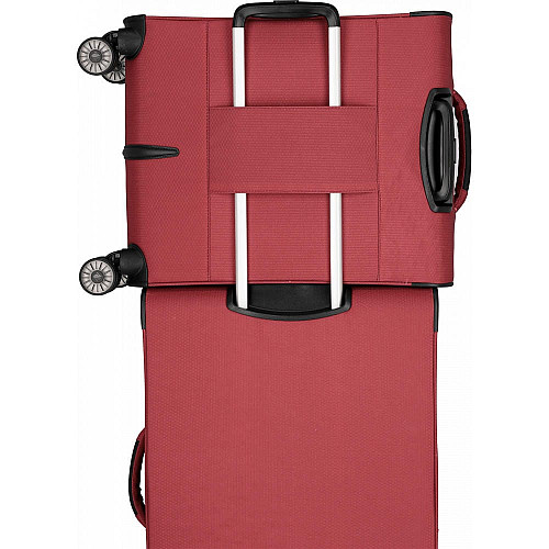 Чемодан Travelite Skaii Red S на 4 колесах, красный