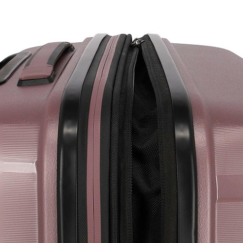 Чемодан Travelite Air Base Lilac M exp на 4 колесах, фиолетовый