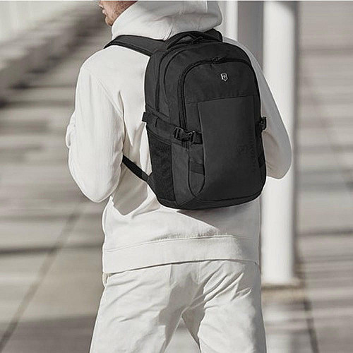 Рюкзак Victorinox Travel Vx Sport EVO Compact Black с отдел.д/ноутбука 15