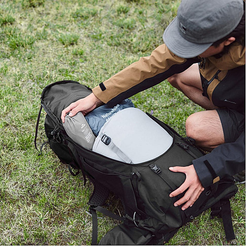 Рюкзак туристичний Naturehike CNK2450XB014, 70 л, чорний, M