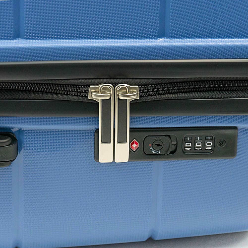 Чемодан Travelite Paklite Mailand Deluxe Bright Blue L на 4 колесах, синяя