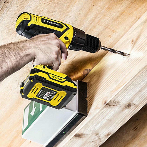 Дрель-шуруповерт аккумуляторный ударный Trotec PHDS 11-20V + кейс (4410000502)